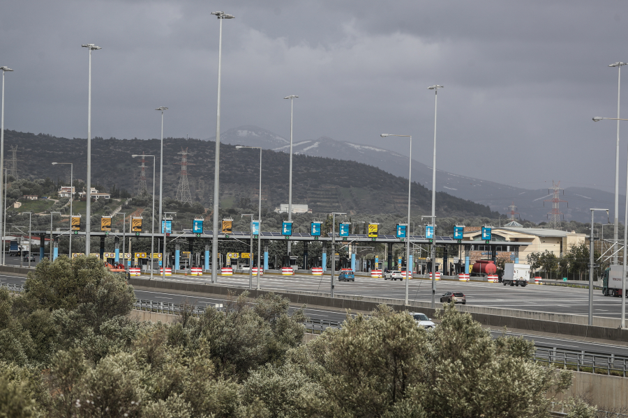 Η συμπληρωματική σύμβαση για την Αττική Οδό, η ΚΡΙ-ΚΡΙ και το DoS attack σε συστημική τράπεζα