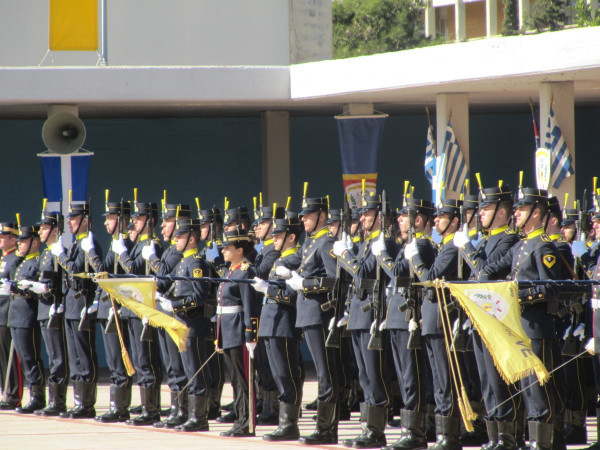 Πανελλήνιες 2019: Online αιτήσεις για τις στρατιωτικές σχολές