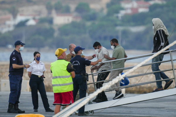 Return Hubs και έκτακτος μηχανισμός για τις κρίσεις: Σήμερα στο Συμβούλιο Εσωτερικών Υποθέσεων οι ελληνικές προτάσεις για το μεταναστευτικό