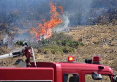 Δασική πυρκαγιά αυτή την ώρα στο Πικέρμι Αττικής