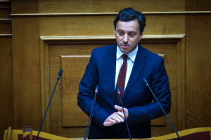 Αναστάτωση στο ΠΑΣΟΚ από τη δήλωση Πάνα – Η συζήτηση που θέλει να «φρενάρει» ο Ανδρουλάκης και το «δώρο» στην κυβέρνηση