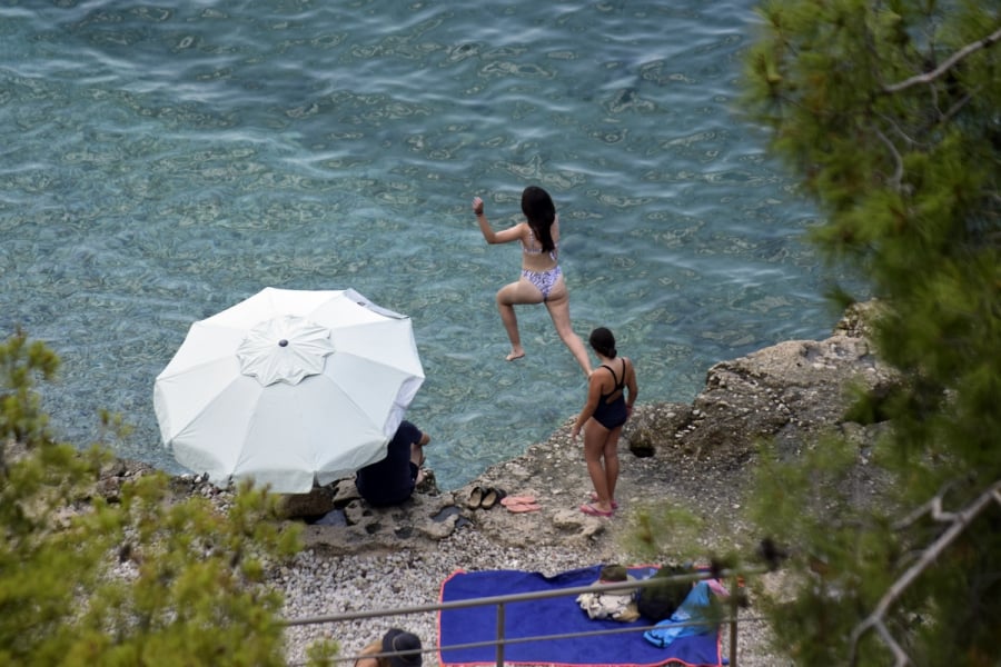 Νέα αλλαγή του καιρού: Πτώση της θερμοκρασίας, βροχές και καταιγίδες – Άνεμοι έως έξι μποφόρ στο Αιγαίο