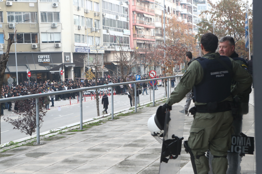 Θάνατος 16χρονου: Σε επιφυλακή η ΕΛΑΣ με εντολή Αρχηγού υπό τον φόβο βίαιων επεισοδίων από Ρομά