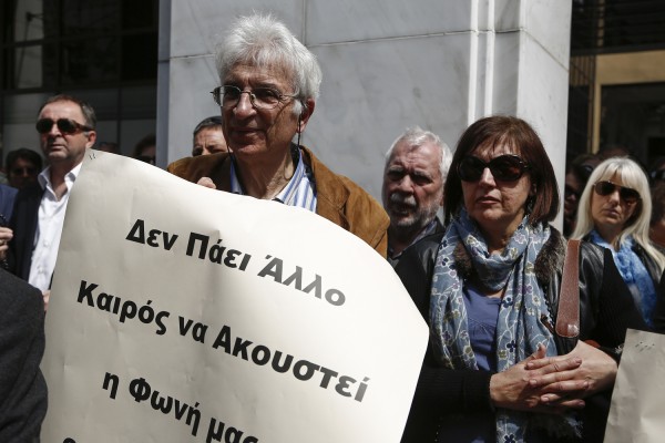 ΕΦΚΑ: Έρχονται νέες αυξήσεις στις εισφορές των μη μισθωτών ασφαλισμένων