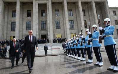 Συνεχίζονται τα προγκρόμ από τον Ερντογάν