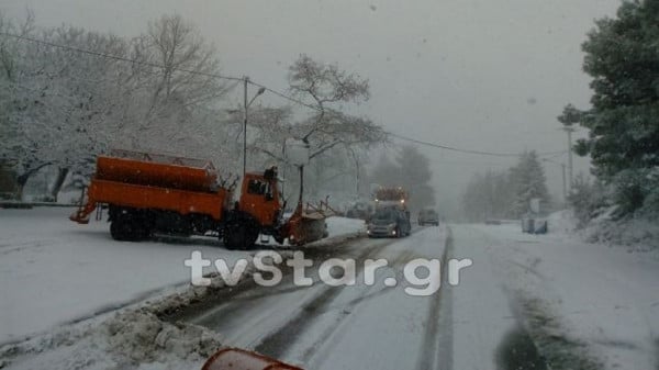 Εύβοια: Χωρίς ρεύμα δεκάδες χωριά εξαιτίας της κακοκαιρίας «Σοφία» (pics)