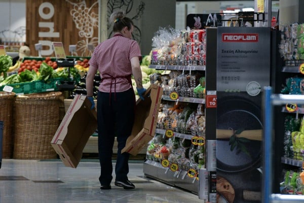 Μπαράζ προσλήψεων από μεγάλα σούπερ μάρκετ, πού να κάνετε αίτηση