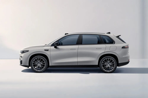 Opel: Ανακοινώνει την πρόθεση παραγωγής νέου ηλεκτρικού C-SUV σε συνεργασία με τη Leapmotor