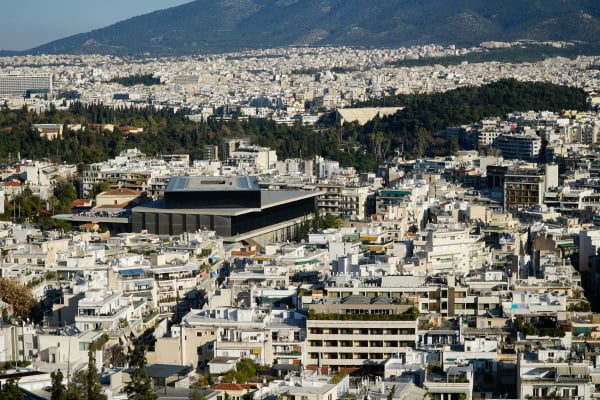 Νέα Αριστερά για Χατζηδάκη: Προαναγγέλλει ξεπούλημα 36.000 ακινήτων του δημοσίου