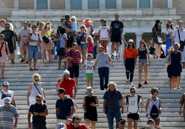 ΚΕΑ: «Απρόσκλητες» επισκέψεις και επιστροφή στα θρανία για να μην χαθεί το επίδομα