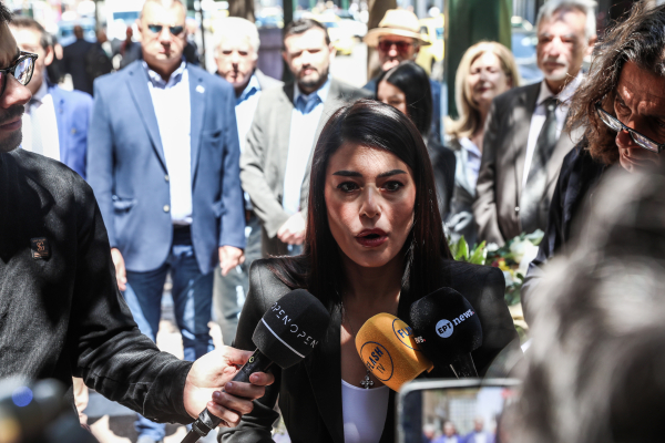 Η Λατινοπούλου, ο Σαμαράς και η επίσκεψη στη Μεσσηνία ενός τρίτου προσώπου!