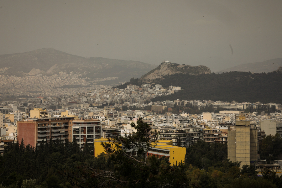 Καιρός σήμερα: Τοπικές βροχές, αφρικανική σκόνη και υψηλές θερμοκρασίες