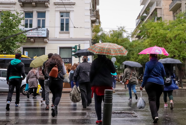 Ραγδαία επιδείνωση του καιρού τη Δευτέρα: Μέχρι πότε θα συνεχιστεί η κακοκαιρία