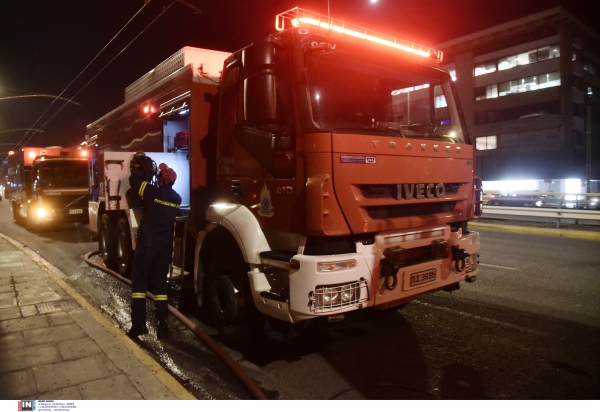 Φωτιά πήρε εγκαταλελειμμένο σπίτι στα Χανιά