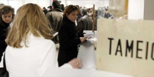 Το Δημόσιο πληρώνει με καθυστέρηση πάνω από πέντε μήνες 