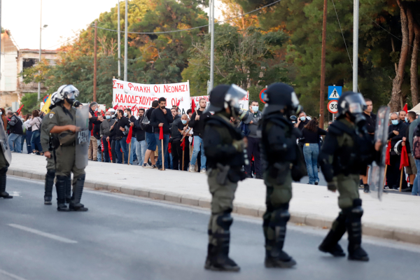 Θεσσαλονίκη: Αθώοι 49 διαδηλωτές για επεισόδια σε αντιφασιστική πορεία του 2020