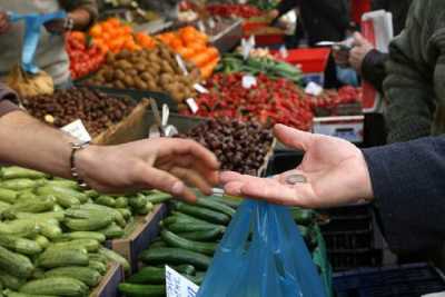 Παράταση για τις άδειες πωλητών λαϊκών αγορών