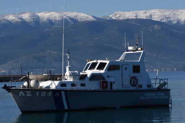 Χανιά: Στην Παλαιοχώρα σκάφος με 60 μετανάστες που εντοπίστηκε το πρωί