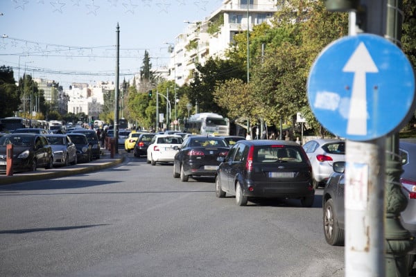 Ερχεται η «έξυπνη» ελεγχόµενη στάθµευση - Οι οδηγοί θα ενημερώνονται αν υπάρχει ελεύθερος χώρος σε πάρκινγκ