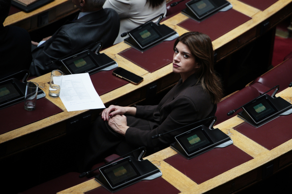 Η Νοτοπούλου πάει... Τσίπρα