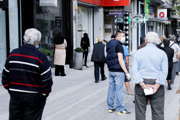 Ξεκίνησε η... «νέα κανονικότητα» - Η πρώτη μέρα μετά την άρση των μέτρων (pics)