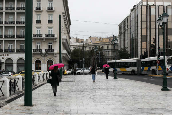 Meteo: Αγριεύει ο καιρός από αύριο με βροχές, τοπικές καταιγίδες και πτώση της θερμοκρασίας