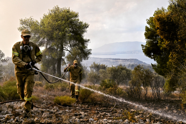 Σε ύφεση μεγάλη φωτιά στην Φθιώτιδα