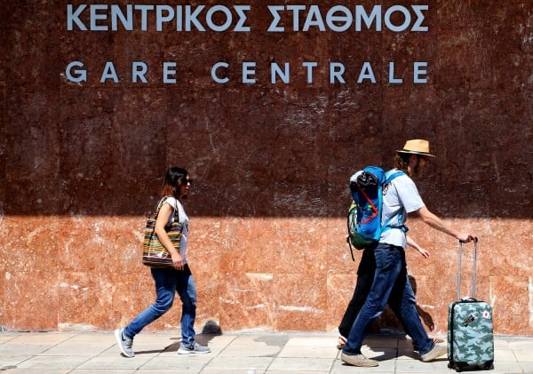 ΤΡΑΙΝΟΣΕ: Aναστολή δρομολογίων παραμονή και ανήμερα Χριστουγέννων και Πρωτοχρονιάς