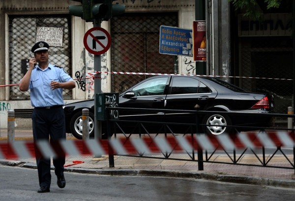 Από το Κολωνάκι ο αποστολέας του φακέλου - βόμβα στον Παπαδήμο