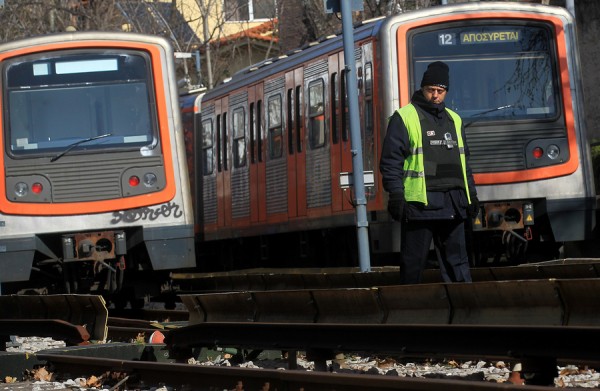 Εισβολή τριάντα ατόμων στο αμαξοστάσιο της ΟΣΥ στου Ρέντη