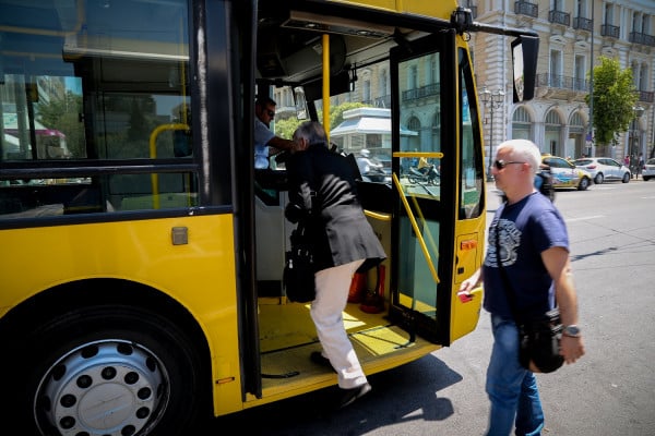 Από κόσκινο οι δικαιούχοι δωρεάν μετακινήσεων στα ΜΜΜ - Τι ζητά ο ΟΑΣΑ