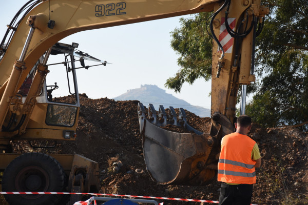 Πάτρα: Εργαζόμενοι του Δήμου απεγκλώβισαν κτηνοτρόφους