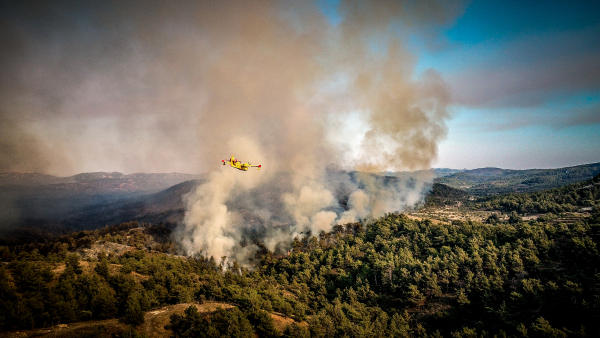 Φωτιά στην Επίδαυρο - Συναγερμός στην Πυροσβεστική