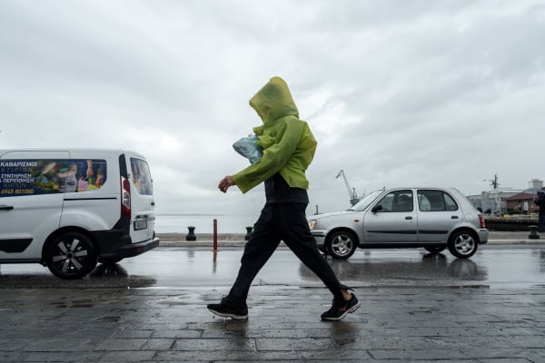 Καιρός: Καλό νέο από Κολυδά - Πτώση θερμοκρασίας και βροχές