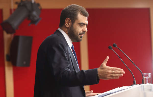 Το μεγάλο ρίσκο Μητσοτάκη με την αλλαγή του Παύλου Μαρινάκη