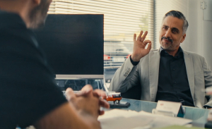 «Γιατί ρε πατέρα;»: Ο αστυνόμος Φιλίππου πλησιάζει περισσότερο τα 3 αδέρφια