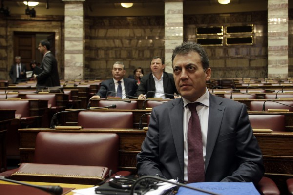 Βρούτσης: Εκτίναξη μέσα σε τρεις μήνες των ληξιπρόθεσμων προς τα ταμεία