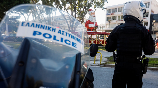 Τραυματίας αστυνομικός της ΔΙΑΣ σε καταδίωξη, του εμβόλισαν τη μηχανή