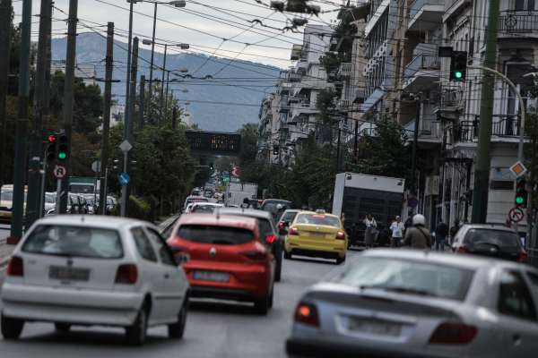 Έρχεται νέος ΚΟΚ και αλλαγές στα πρόστιμα - «Μύλος» με τις κάμερες στους δρόμους