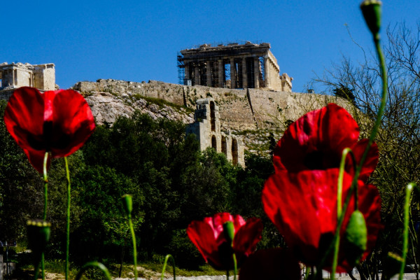 Θα θυμίζει καλοκαίρι ο καιρός από σήμερα, ανεβαίνει η θερμοκρασία