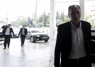 Ο Σταθάκης διαψεύδει την αύξηση στην έκτακτη εισφορά 