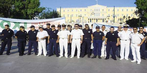 Αντισυνταγματική η απόφαση περικοπής στους μισθούς των ενστόλων