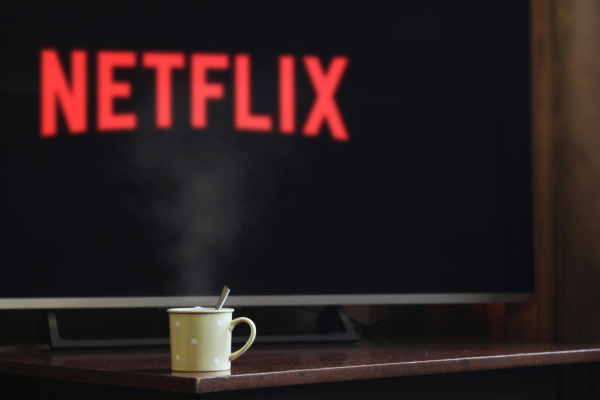 Η προκλητική ταινία που το Netflix κατέβασε κακήν κακώς