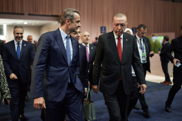 Το «βαθύ» χάσμα Ελλάδας - Τουρκίας, τα «ήρεμα νερά» και οι συνομιλίες για το Κυπριακό