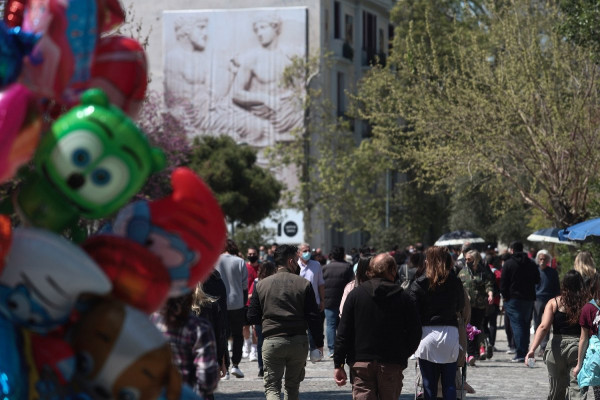 Πρωταθλήτρια και πάλι η Αττική με πάνω από 1.000 κρούσματα