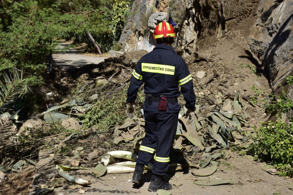 Ήπειρος: Κατολισθήσεις και σοβαρά προβλήματα στο οδικό δίκτυο από τη βροχόπτωση