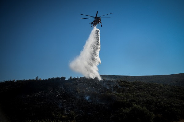 Σε πλήρη εξέλιξη η φωτιά στο Κιλκίς - Υπό μερικό έλεγχο στις Πρέσπες