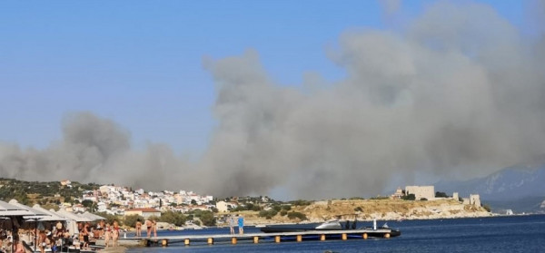 Φωτιά στη Σάμο: Βελτιωμένη η εικόνα του μετώπου - Εξασθενούν οι άνεμοι