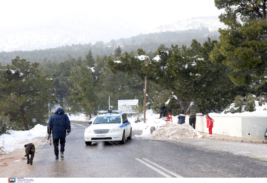 Κακοκαιρία: Τι θα γίνει με τα σχολεία - Υποχρεωτικές οι αλυσίδες στην Αττική