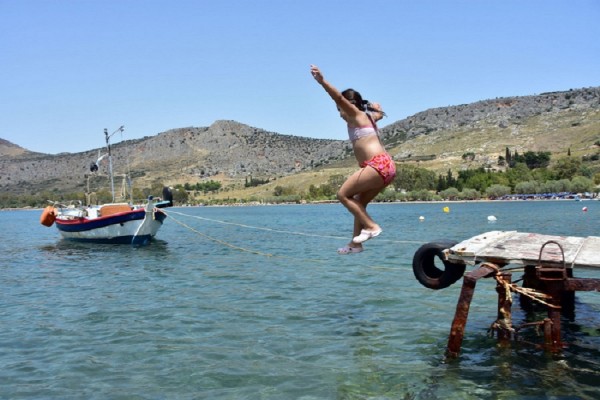 Καλοκαίρι και σήμερα με τον υδράργυρο να σκαρφαλώνει στους 36 βαθμούς